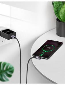 Denna USB C till USB A-kabel stöder snabb laddning 2.0 och 3.0 med en maximal uteffekt på upp till 3A.